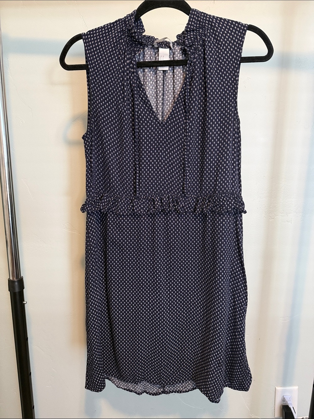 H&M Navy Blue Sleeveless Midi Dress
